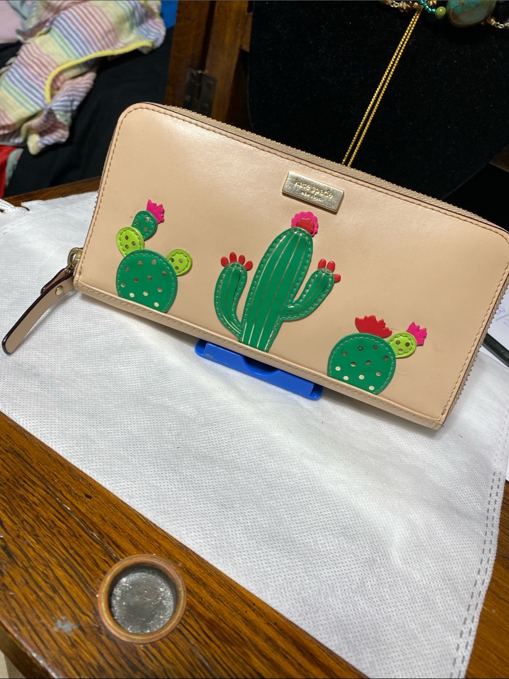 CUTE Kate Spade zipper Cactus Zip Wallet